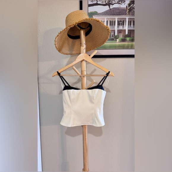 Reformation Melanie Top In Ivory, brand new, never worn, no flaws. - Picture 5 of 10